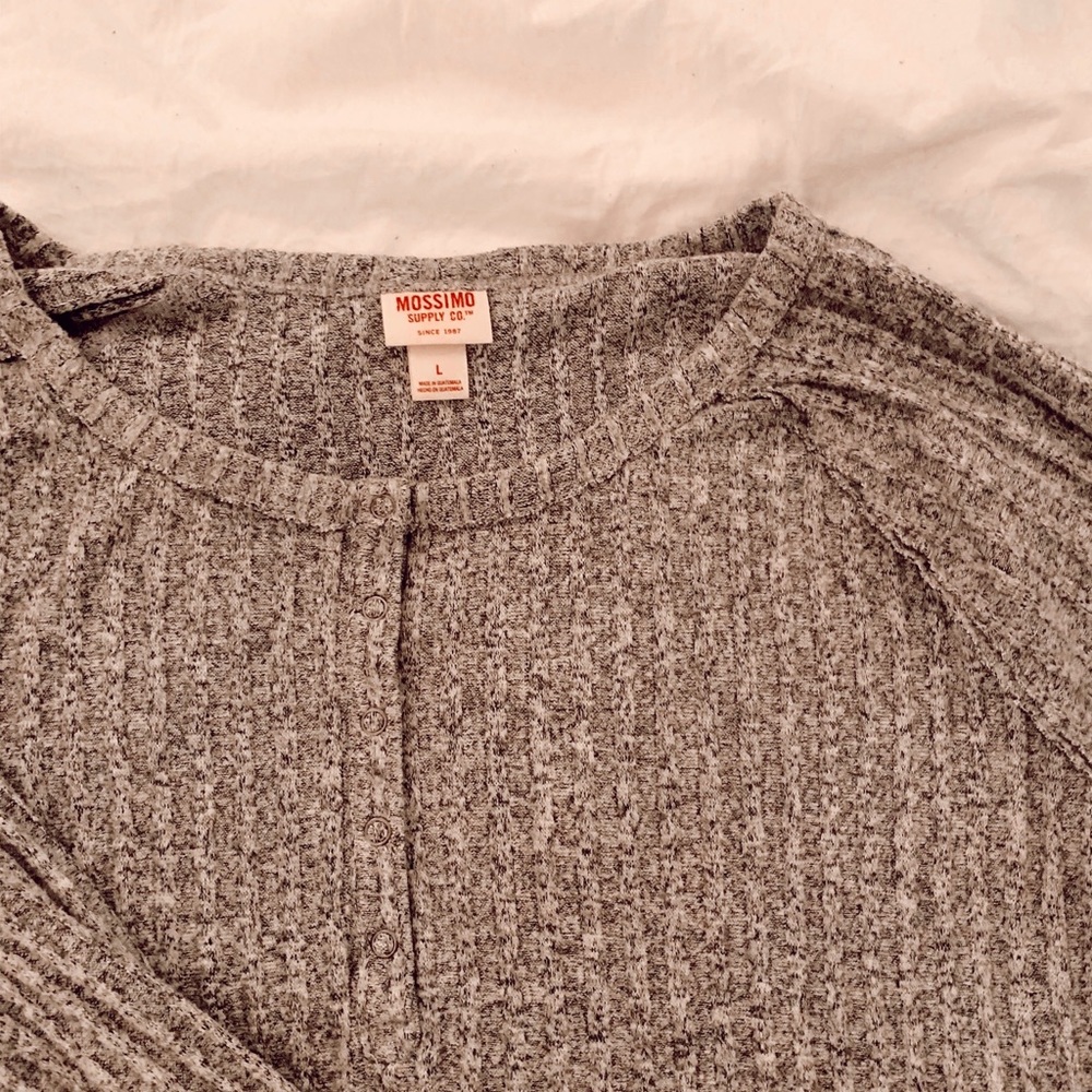 super cute grey flowy top from Target